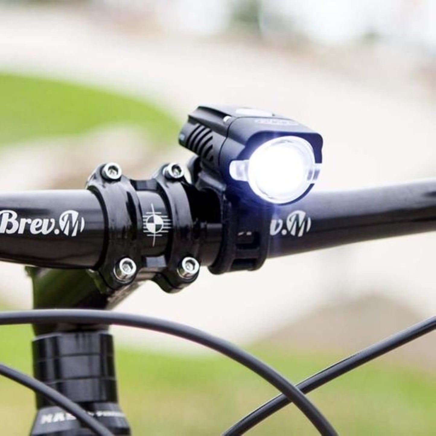 NiteRider Swift 300 Lumens USB Rechargeable Road Commuter LED Bike Light Water4