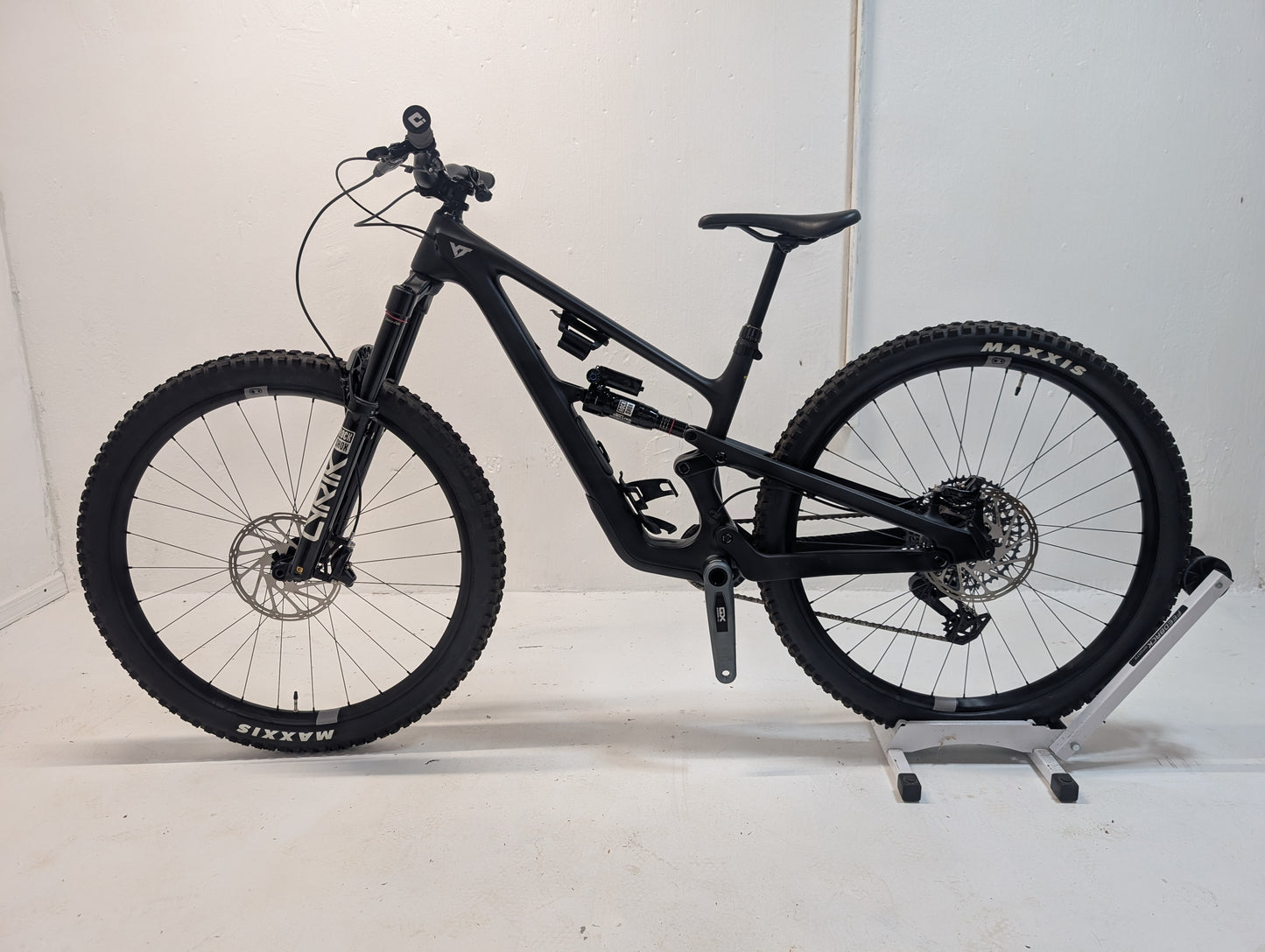 2024 YT Jeffsy Core 4 Carbon – Size Small – One Ride – Excellent Condition