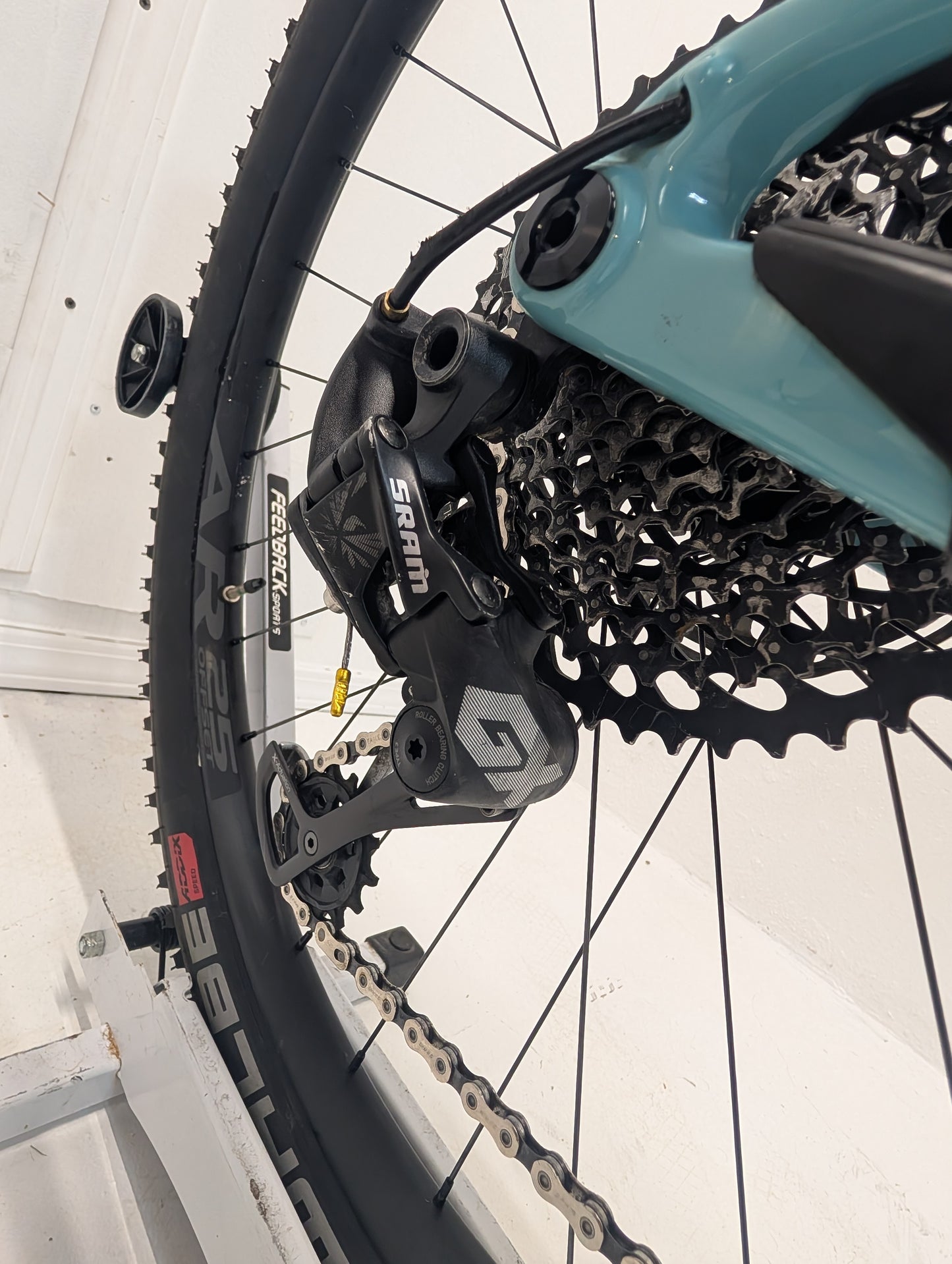 Santa Cruz Blur XL 29" Carbon XC Bike | SRAM GX Eagle, Fox Suspension