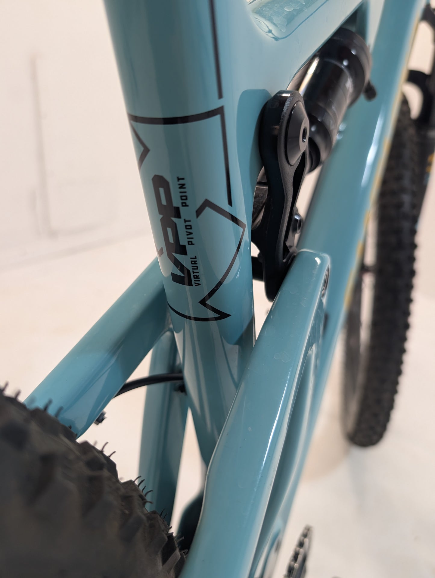 Santa Cruz Blur XL 29" Carbon XC Bike | SRAM GX Eagle, Fox Suspension
