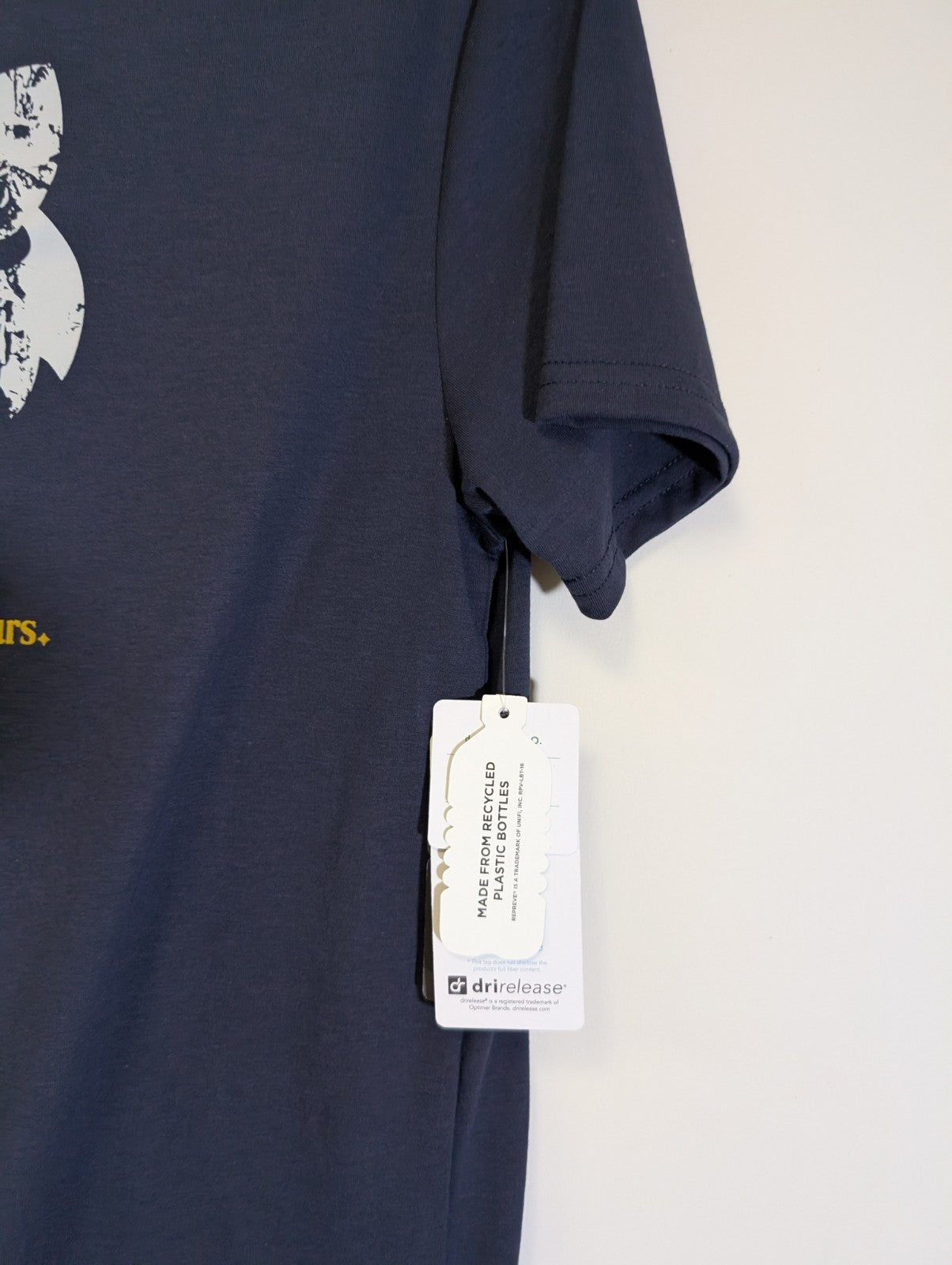 Fox "The World Is Yours" Mens Tshirt - Navy - NWT7