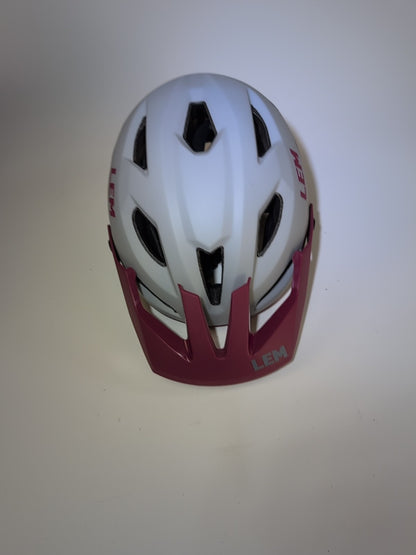 LEM Spyne Mountain Size Medium Red And Grey1