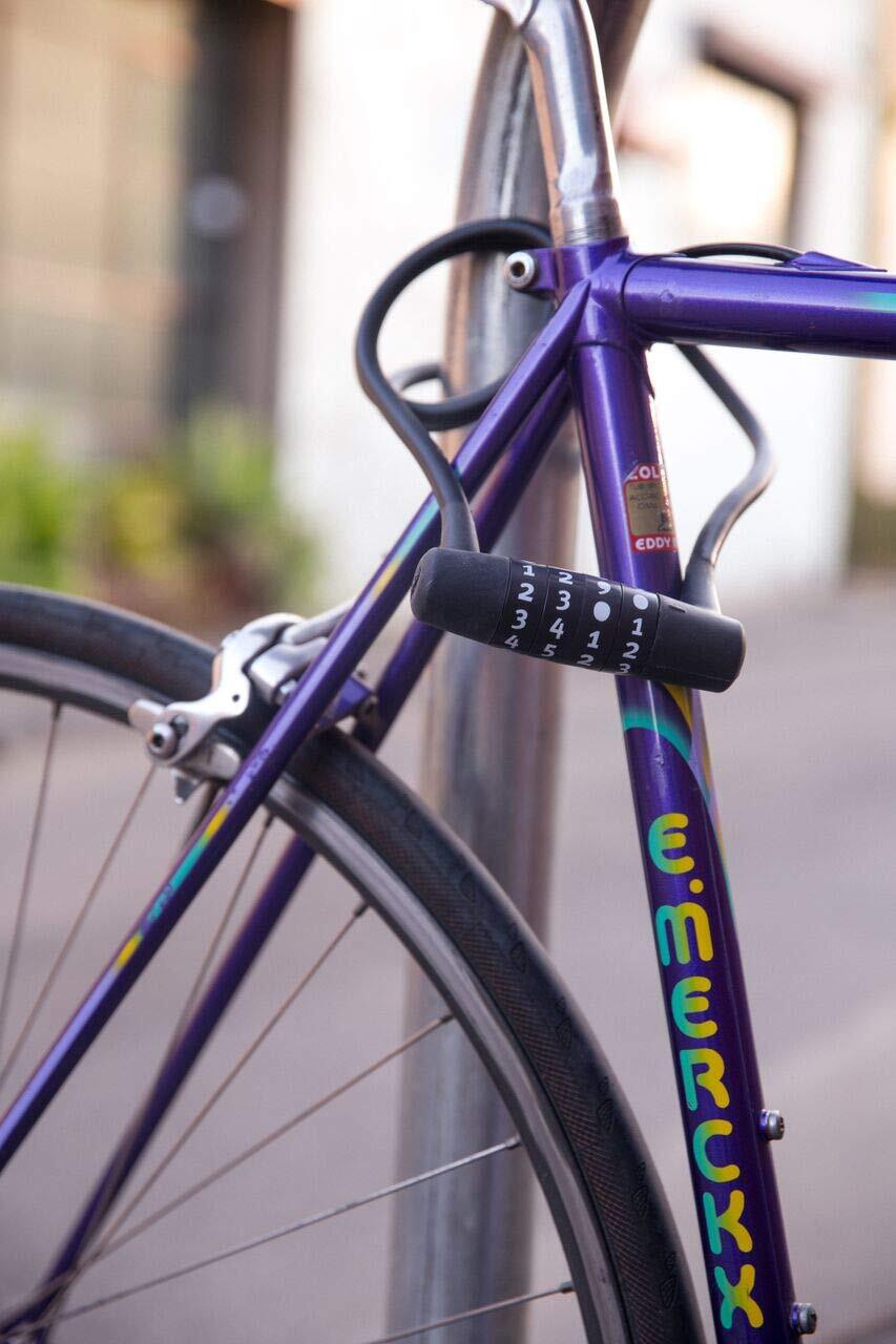 KNOG Party Coil Cable Key Lock, Lime Green, 10mm x 1.35m1