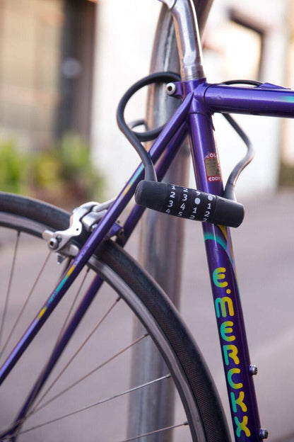 KNOG Party Coil Cable Key Lock, Lime Green, 10mm x 1.35m1