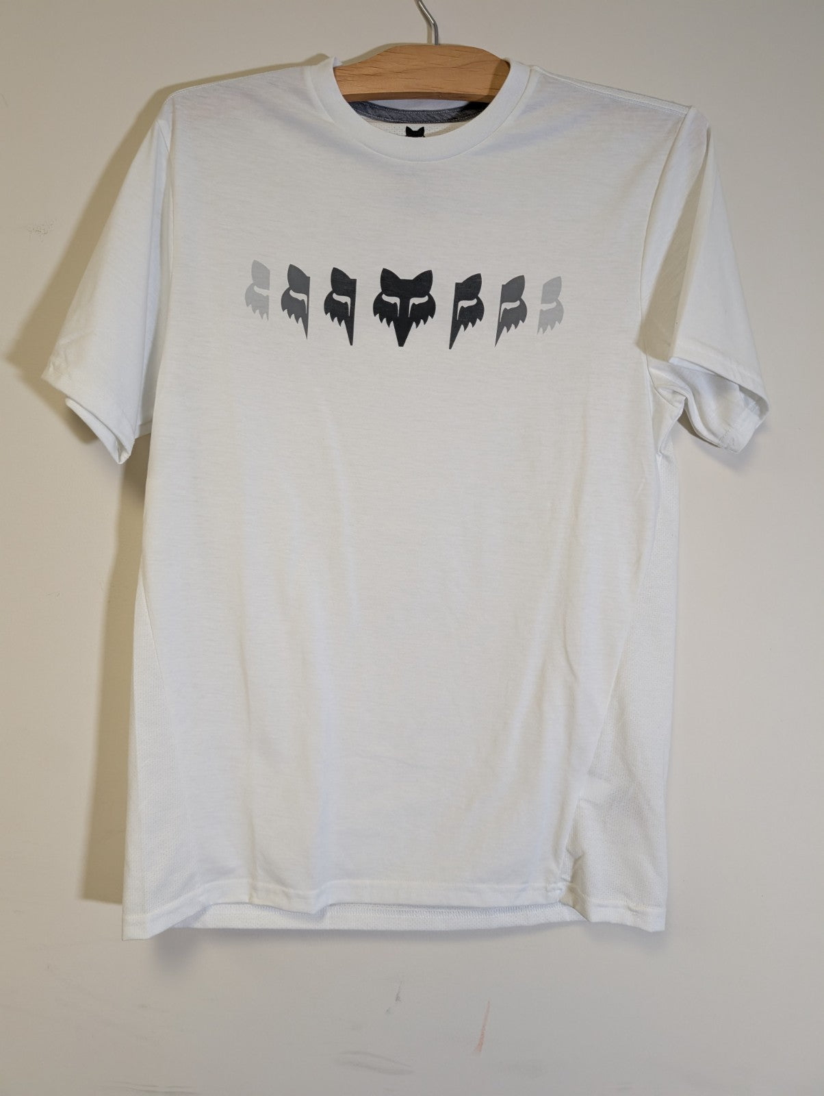 Fox Graphic Tshirt0