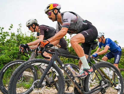 Orange Seal - Endurance Formula Tubeless Bike Tire Sealant with Injector | Long3