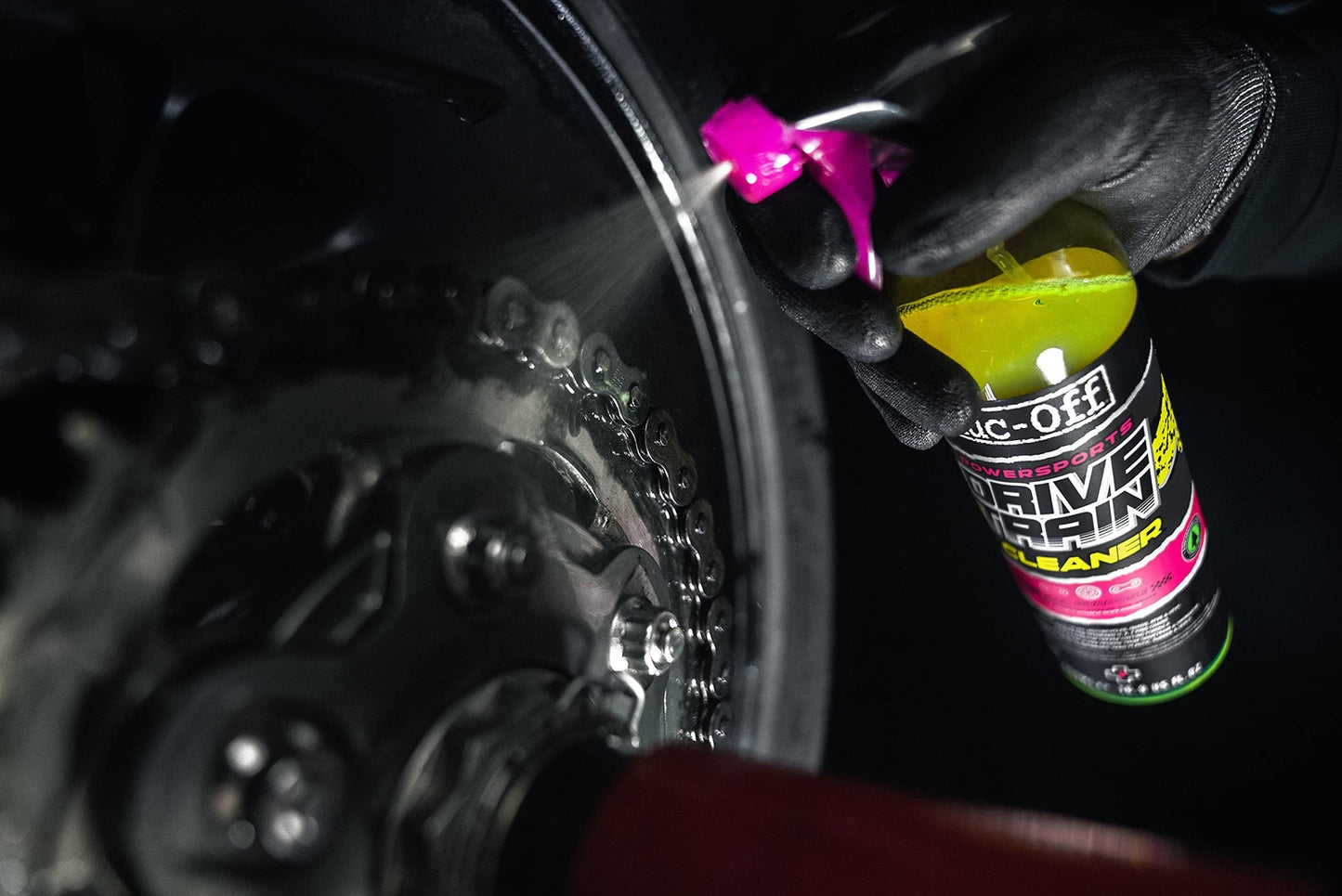 Muc-Off Powersports Drivetrain Cleaner, 16.9 fl oz - Chain Cleaner and Degreaser4