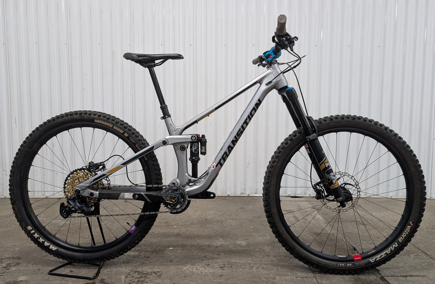 Transition Sentinel (Medium) | Reserve Carbon Wheels | Fox 36 | TRP Brakes