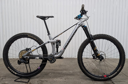 Transition Sentinel (Medium) | Reserve Carbon Wheels | Fox 36 | TRP Brakes