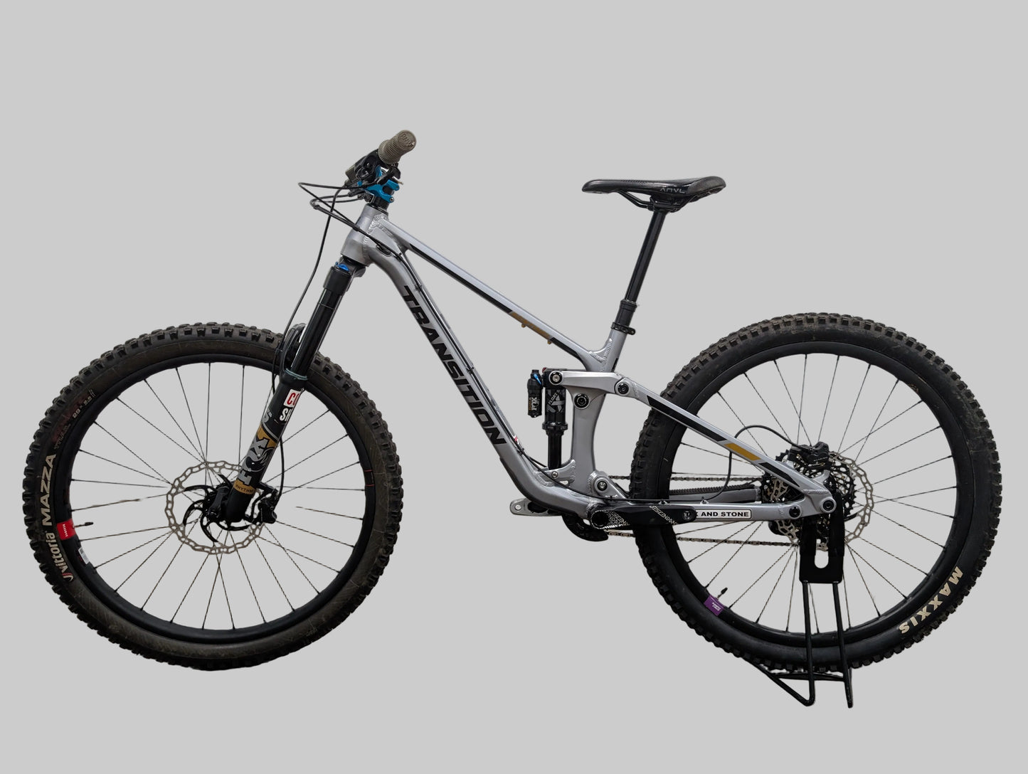 Transition Sentinel (Medium) | Reserve Carbon Wheels | Fox 36 | TRP Brakes