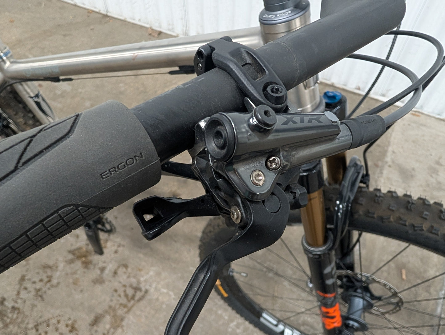 Sage Optimator Titanium Hardtail Bike – Medium – XTR 12-Speed, ENVE, Chris King