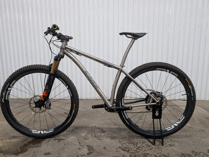 Sage Optimator Titanium Hardtail Bike – Medium – XTR 12-Speed, ENVE, Chris King